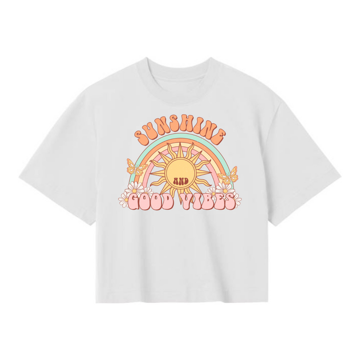 SUNSHINE AND GOOD VIBES Crop Top